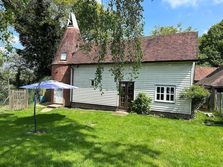 Beautiful 2 Bed Oast - 15 Acre Farm - Tunbridge Wells Villa Esterno foto